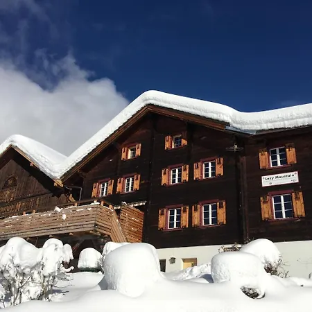 Lazy Mountain Hostel *