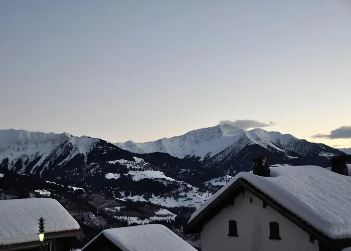 Lazy Mountain Hostel Ladir